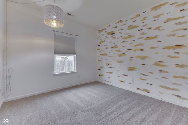 202 Longleaf Lane, Greenfield, IN 46140
