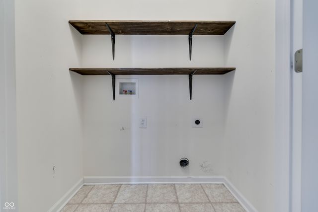202 Longleaf Lane, Greenfield, IN 46140