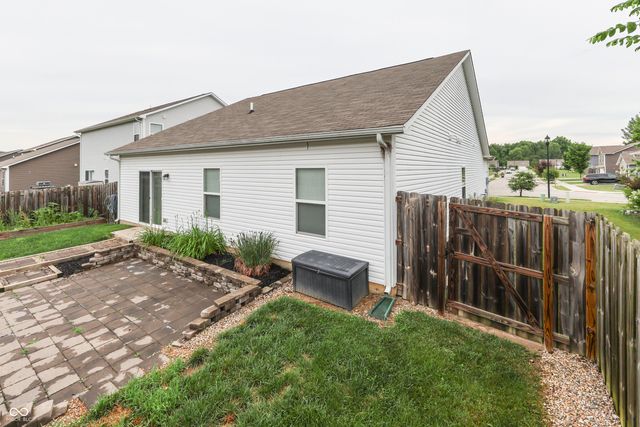 202 Longleaf Lane, Greenfield, IN 46140