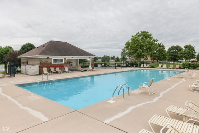 202 Longleaf Lane, Greenfield, IN 46140