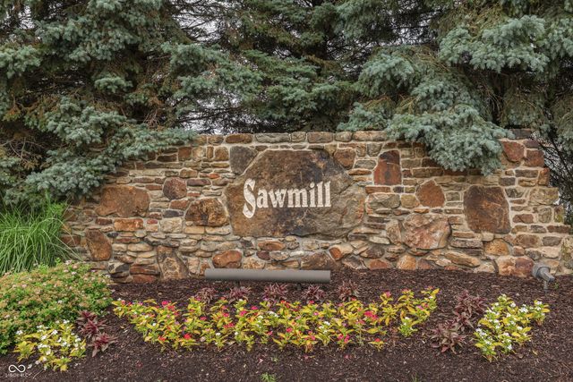 202 Longleaf Lane, Greenfield, IN 46140