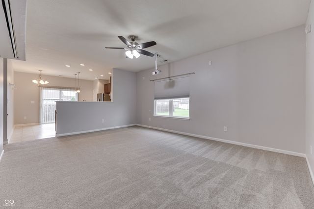 202 Longleaf Lane, Greenfield, IN 46140