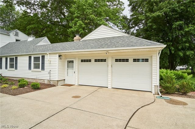 1414 Earhart Avenue, Copley, OH 44320