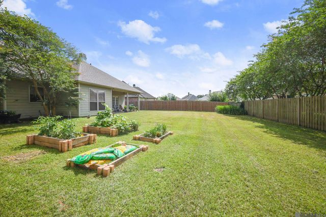 37433 Mill Park Ave, Gonzales, LA 70737