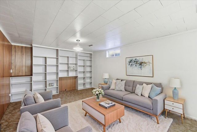 2912 S University Rd, Spokane, WA 99206