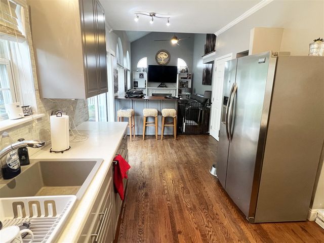 7410 Lochmoor Drive, Ypsilanti, MI 48197