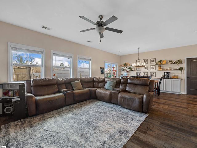 642 Grantleigh Drive, Duncan, SC 29334