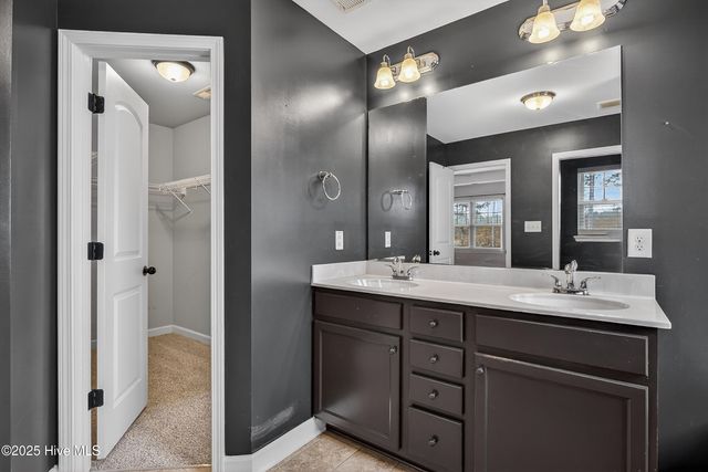 513 Maggies Court, Jacksonville, NC 28540