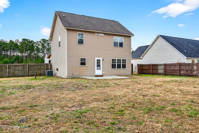 513 Maggies Court, Jacksonville, NC 28540