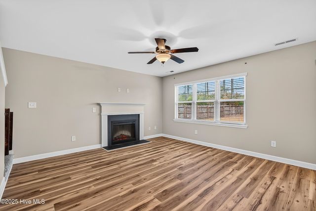 513 Maggies Court, Jacksonville, NC 28540