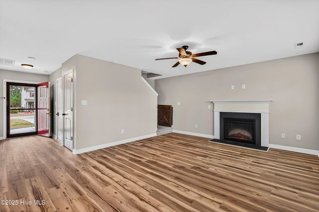 513 Maggies Court, Jacksonville, NC 28540