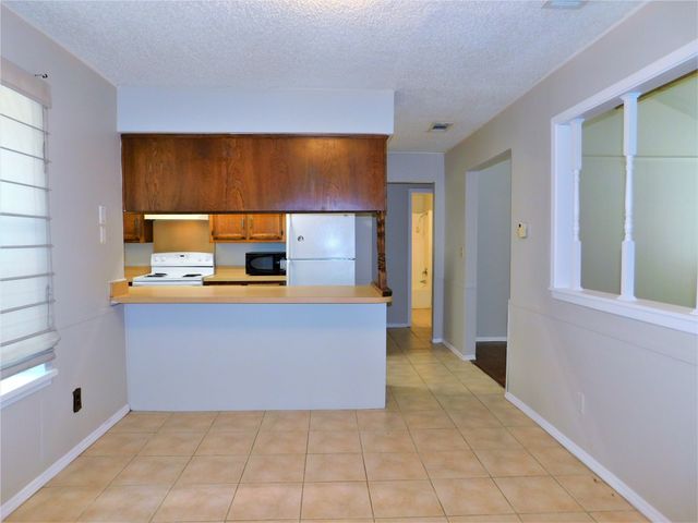 2716 Mill Pond Road, Denton, TX 76209