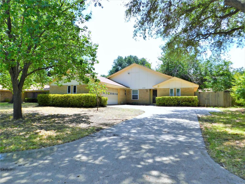 2716 Mill Pond Road, Denton, TX 76209