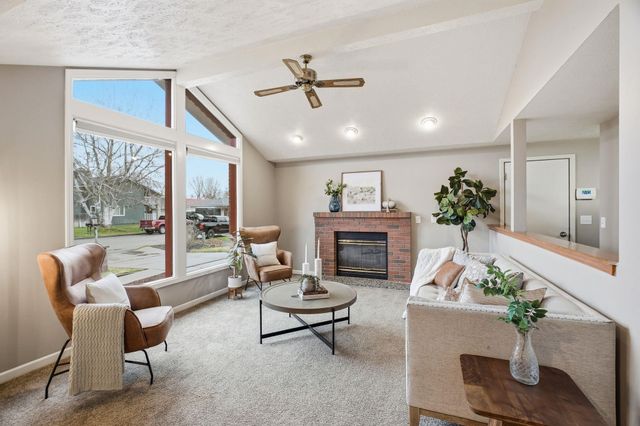 5723 S Ferrall St, Spokane, WA 99223