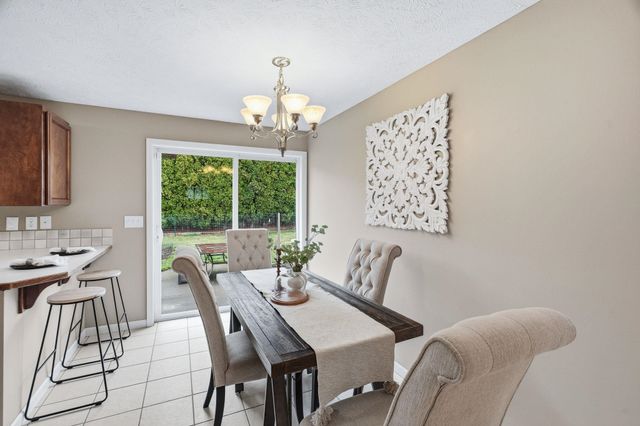 5723 S Ferrall St, Spokane, WA 99223