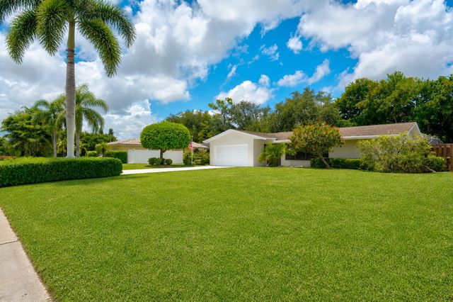 7715 SAINT ANDREWS Road, Lake Worth, FL 33467