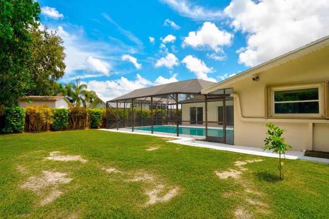 7715 SAINT ANDREWS Road, Lake Worth, FL 33467