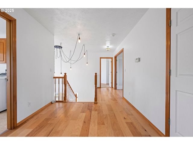 375 McClure Ave, Astoria, OR 97103