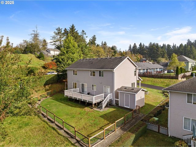 375 McClure Ave, Astoria, OR 97103
