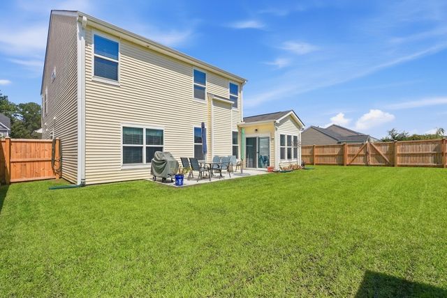 222 Weeping Cypress Drive, Moncks Corner, SC 29461