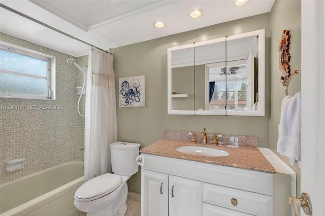 2991 NW 46th Avenue 210, Lauderdale Lakes, FL 33313