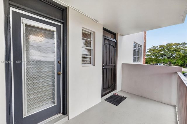2991 NW 46th Avenue 210, Lauderdale Lakes, FL 33313