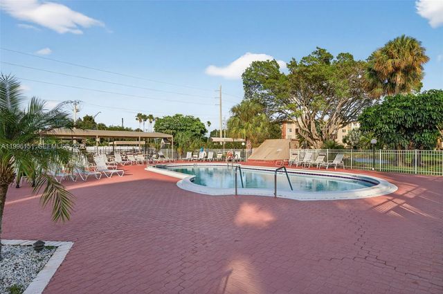 2991 NW 46th Avenue 210, Lauderdale Lakes, FL 33313