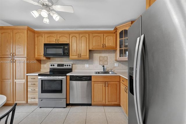 2991 NW 46th Avenue 210, Lauderdale Lakes, FL 33313