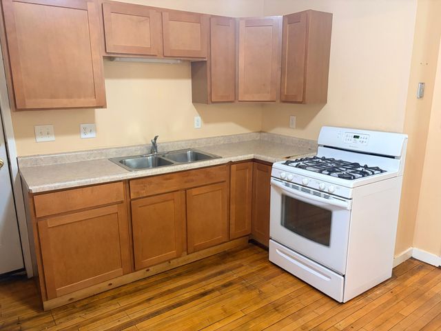 1178 Jessie Street, Saint Paul, MN 55130