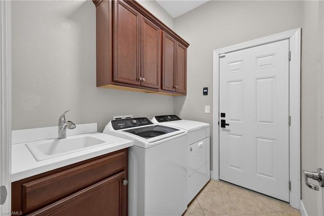 5672 Whispering Willow WAY, Fort Myers, FL 33908