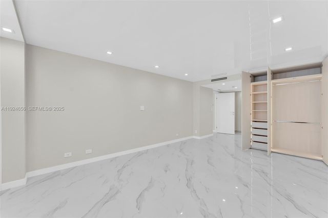 251 174th Street 1414, Sunny Isles Beach, FL 33160