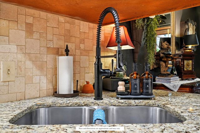 58 Fairway Oaks Boulevard, Abilene, TX 79606