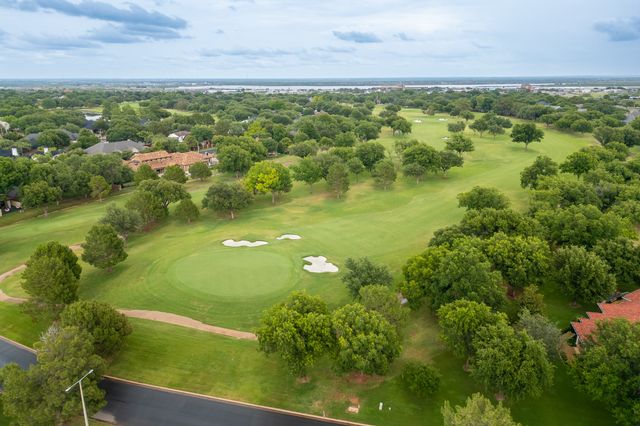 58 Fairway Oaks Boulevard, Abilene, TX 79606