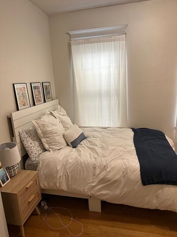 190 L St 3, Boston, MA 02127