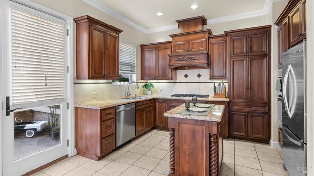 1117 Symphony Way, Vallejo, CA 94591