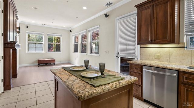 1117 Symphony Way, Vallejo, CA 94591