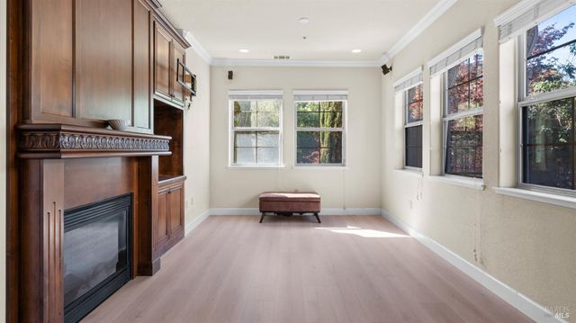 1117 Symphony Way, Vallejo, CA 94591