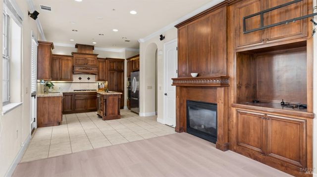 1117 Symphony Way, Vallejo, CA 94591