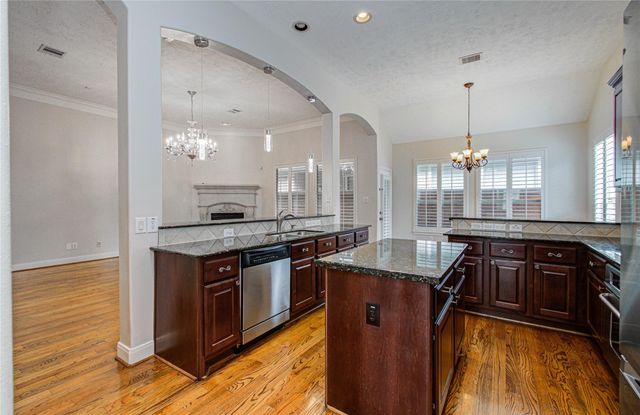 1463 Springrock Lane A, Houston, TX 77055