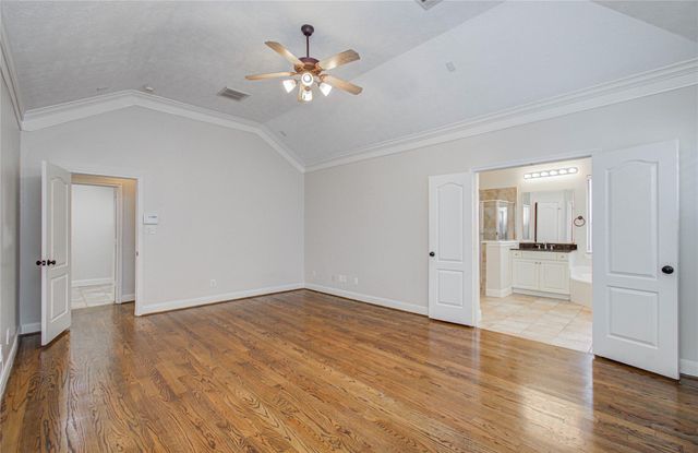 1463 Springrock Lane A, Houston, TX 77055