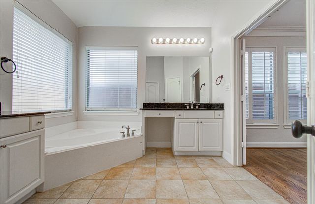 1463 Springrock Lane A, Houston, TX 77055