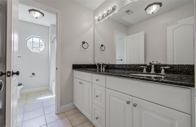 1463 Springrock Lane A, Houston, TX 77055