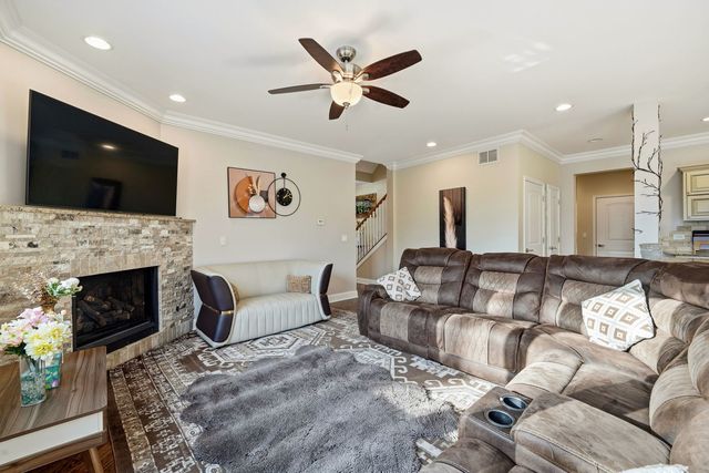 388 Preserve Lane, Wood Dale, IL 60191