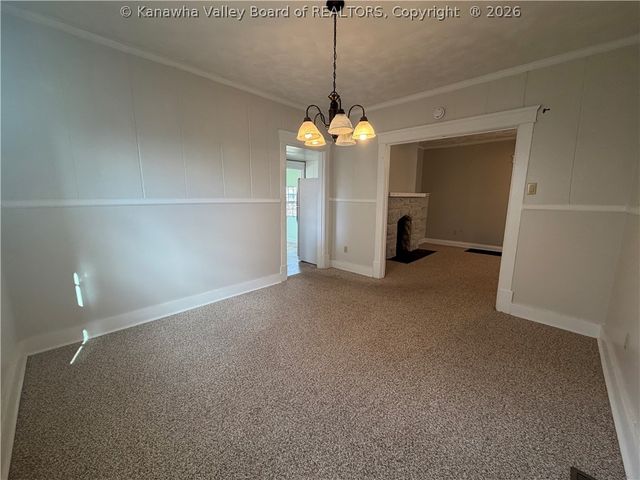 113 Oakwood Road, Charleston, WV 25314