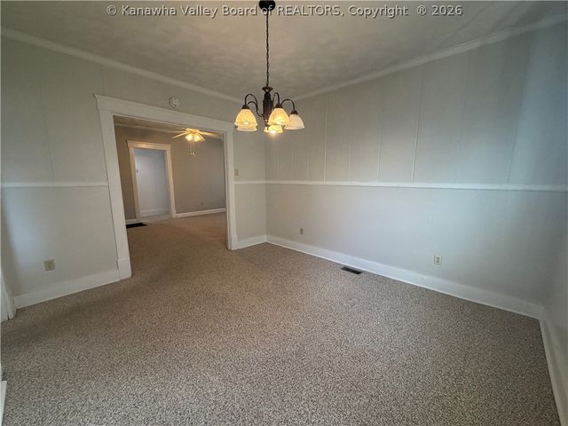 113 Oakwood Road, Charleston, WV 25314