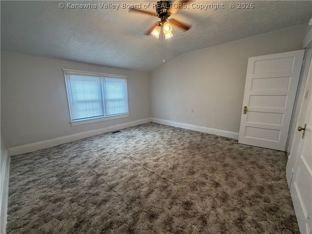 113 Oakwood Road, Charleston, WV 25314