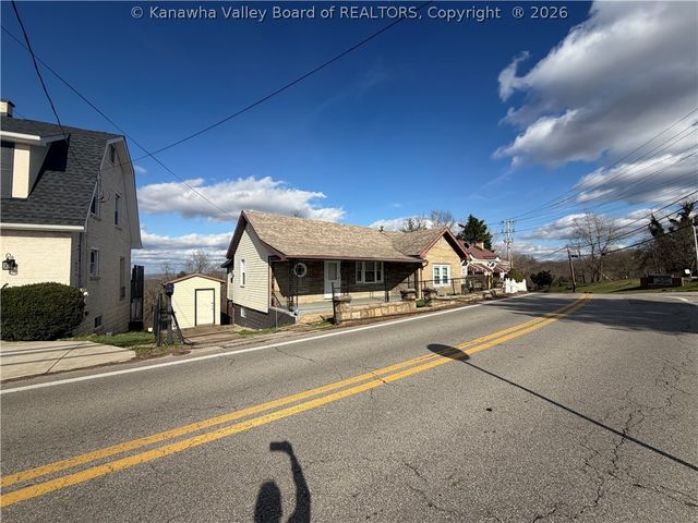 113 Oakwood Road, Charleston, WV 25314