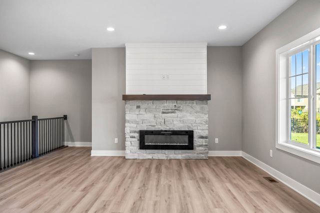 302 SW 16th Street, Ankeny, IA 50023