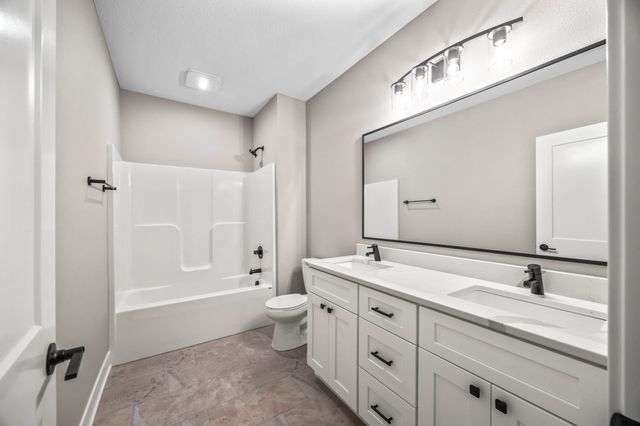 302 SW 16th Street, Ankeny, IA 50023