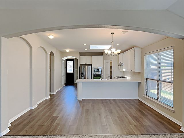 1025 Prairie Heights Drive, Fort Worth, TX 76108